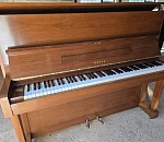Yamaha Upright Piano D1210322